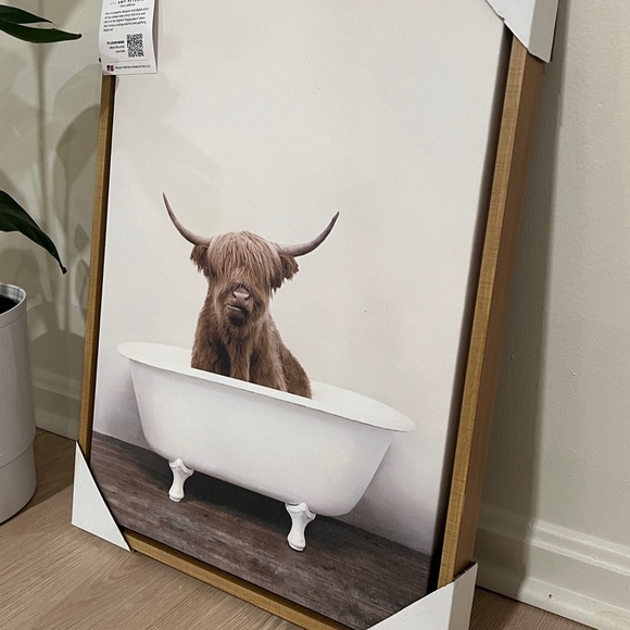 NWT Bull Canvas Wall Art - Picture 2 of 2